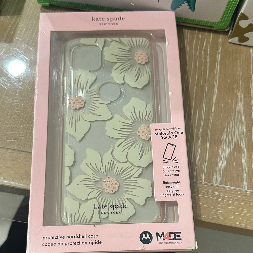 kate spade Floral Phone Case - Cream and Pink